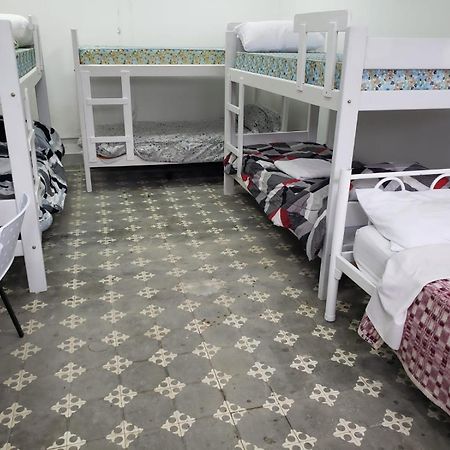 بويرتو مادرين Guanaco Hostel المظهر الخارجي الصورة