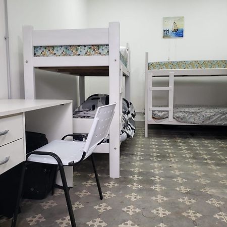 بويرتو مادرين Guanaco Hostel المظهر الخارجي الصورة